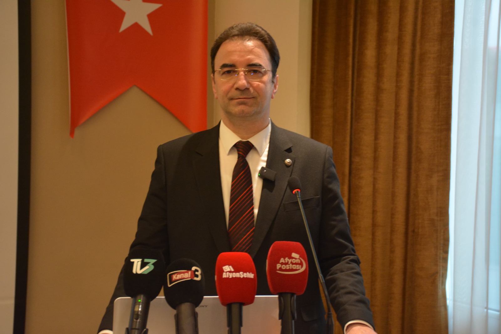 MHP'li Taytak ''Bu Kapı Herkese Açık Olacak''