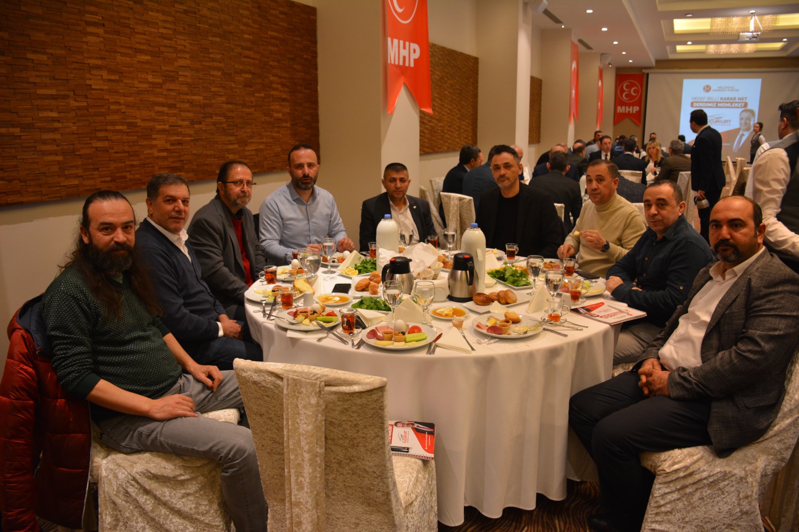 MHP'li Taytak ''Bu Kapı Herkese Açık Olacak''