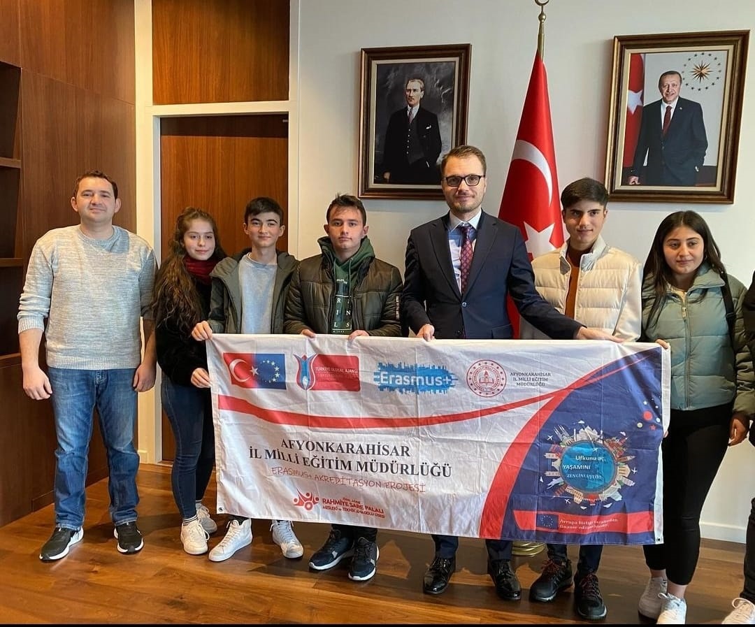 RSP'li Öğrenciler Strazburg'da Başkonsolos Erzi'yi Ziyaret Etti