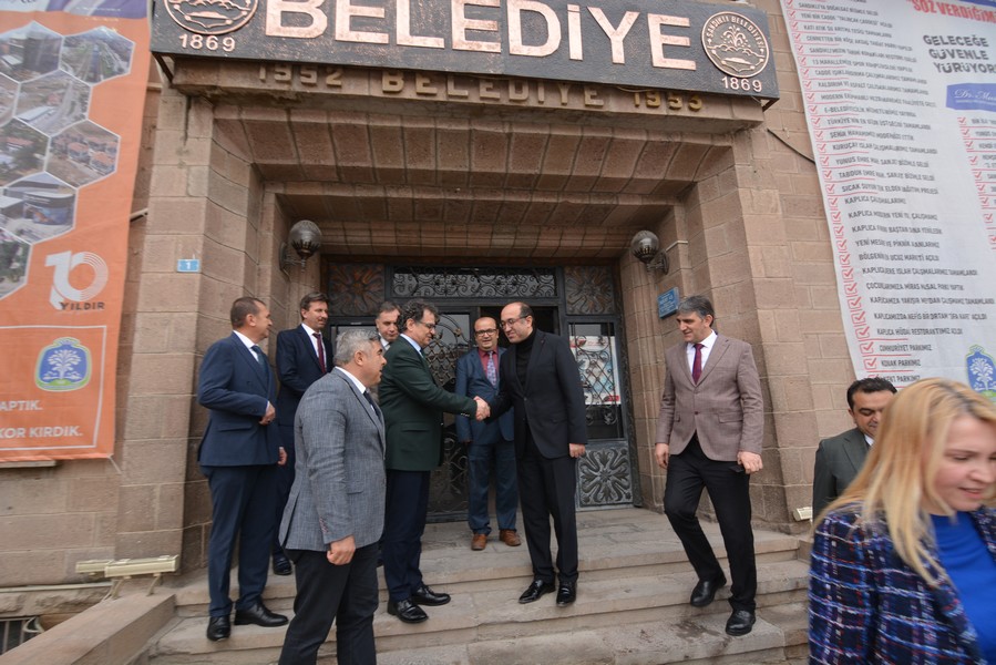 MİLLİ EĞİTİM BAKANLIĞI HEYETİNDEN BAŞKAN ÇÖL'E ZİYARET