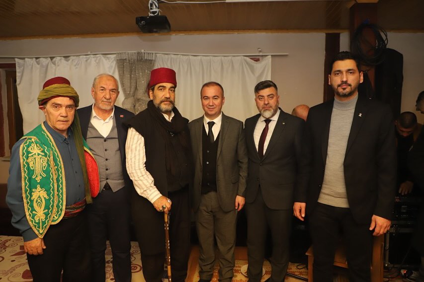 ULUÇAY'A BURMALI MAHALLESİNDE YOĞUN İLGİ