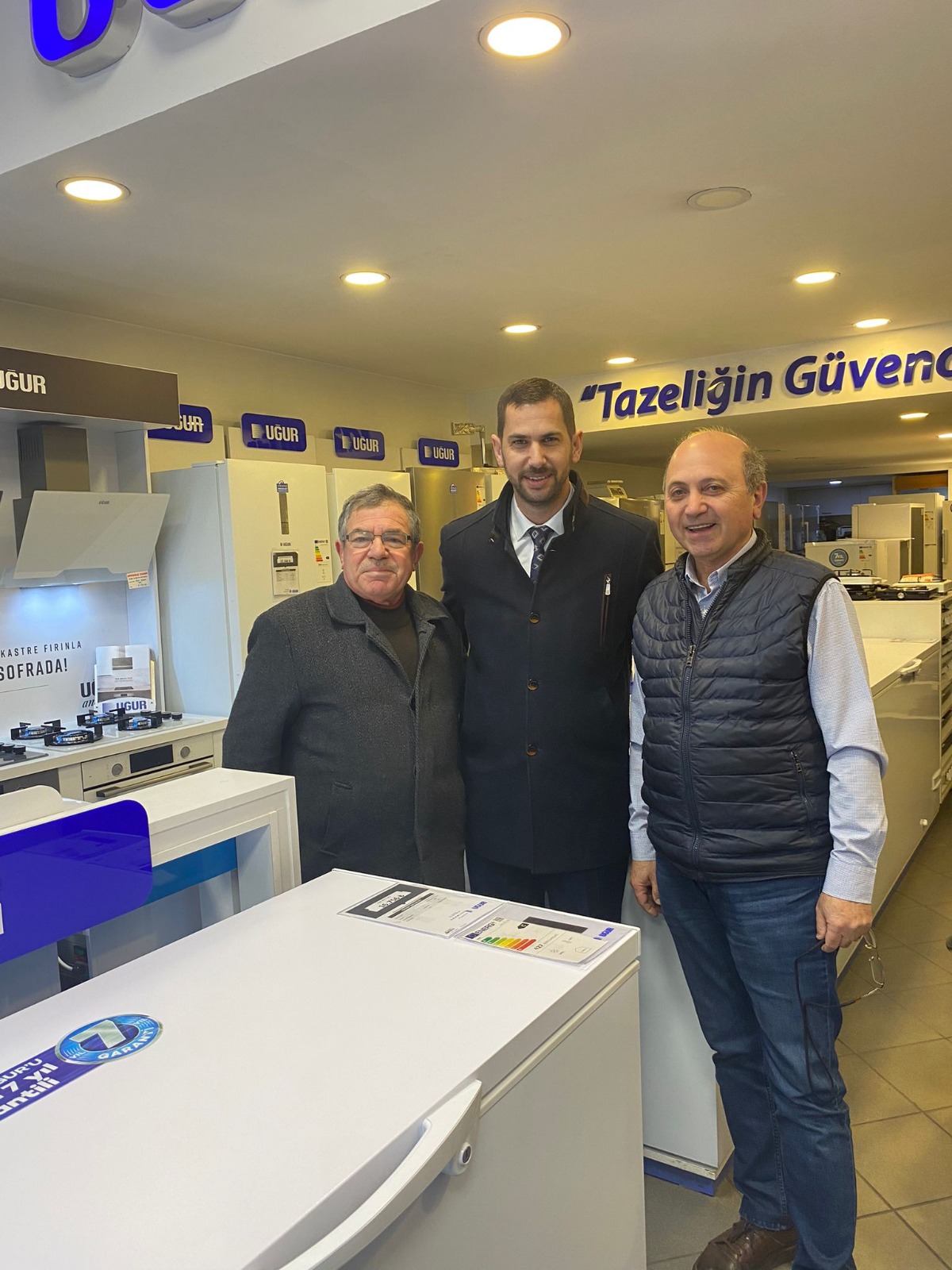 AFYONKARAHİSAR'DA OTOPARK DERDİ SONA ERECEK: ALPER YAĞCI'DAN SÖZ!