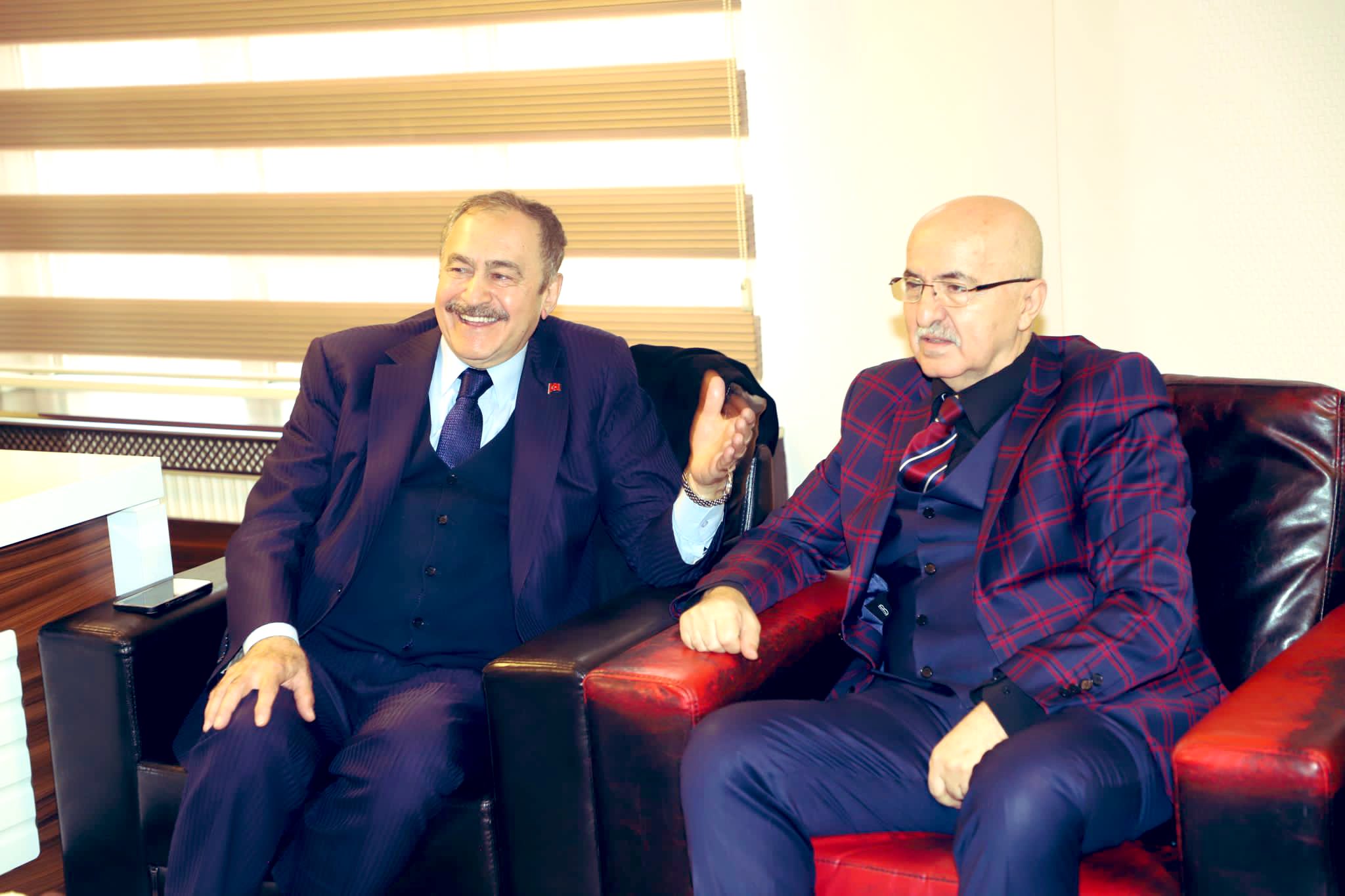 Eski Bakan Eroğlu Başkan Sayar'la Bir Araya Geldi