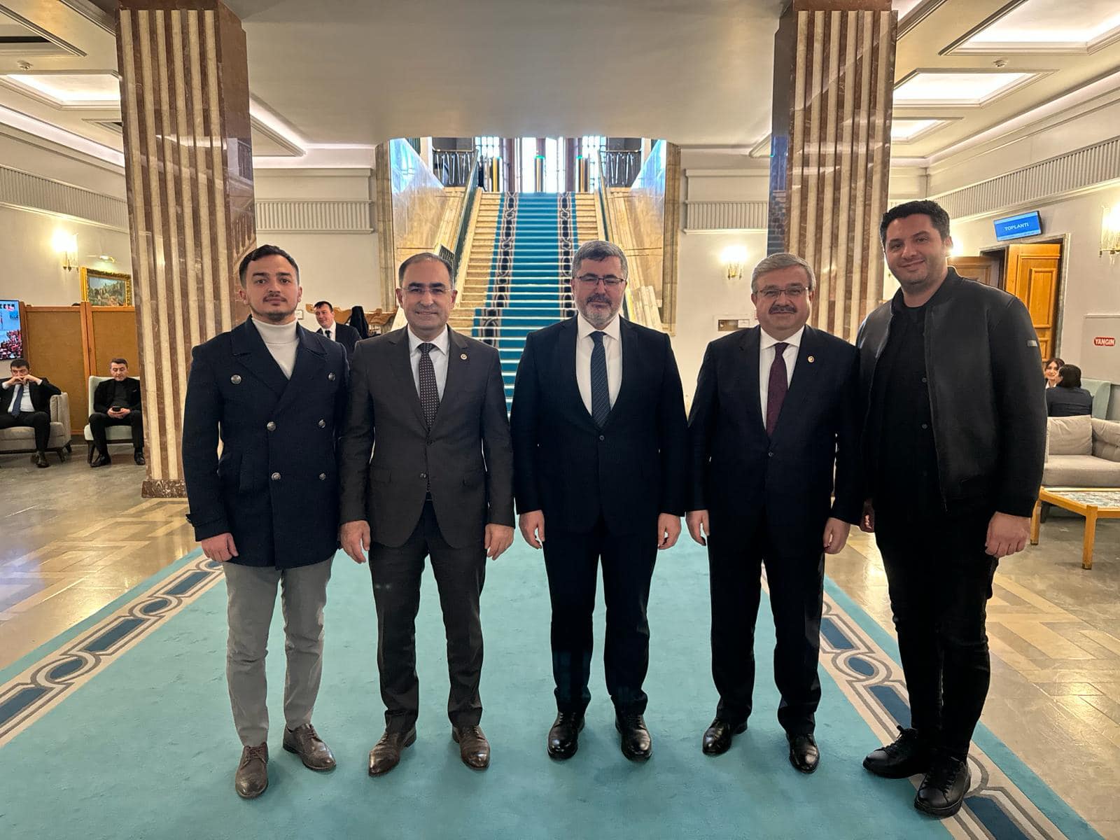 "AK Parti Afyonkarahisar Milletvekilleri, AK Parti Sandıklı Gençlik Kolları Başkanı Ahmet Aktürk’ü Gazi Meclisimizde Misafir Etti"
