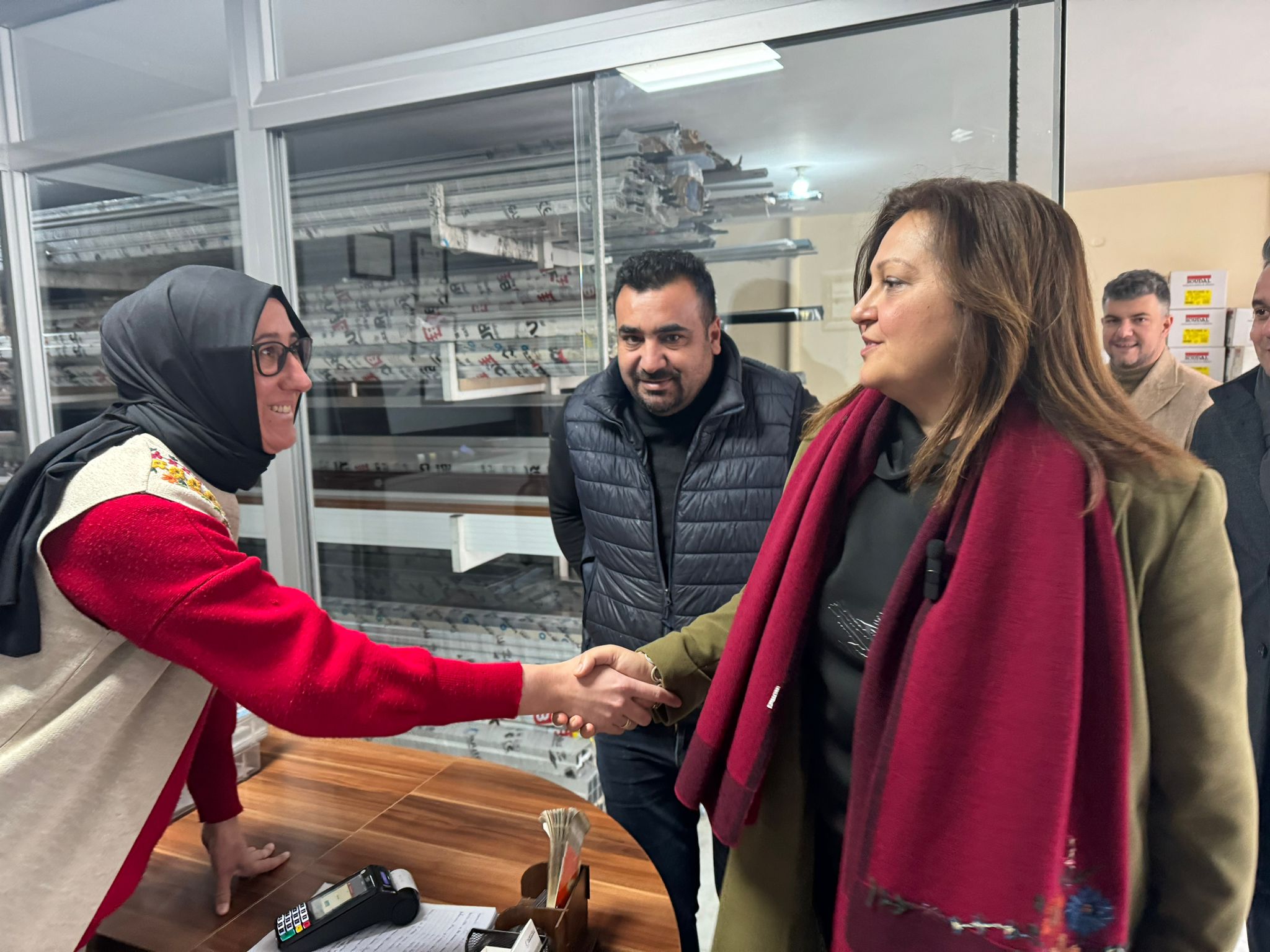 " ÖNEMLİ OLAN SANDIKTAN SONRA ESNAFA HİZMET ETMEK"