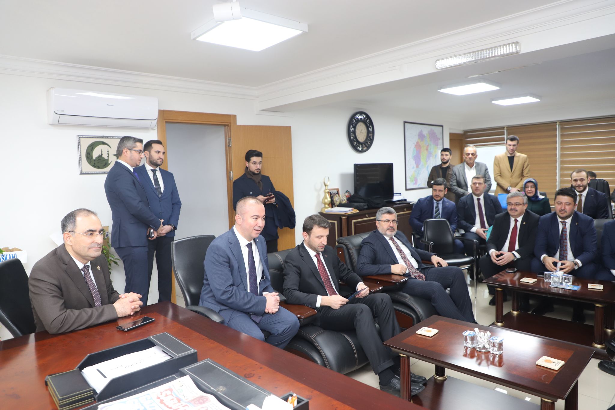 AK PARTİ TEŞKİLAT BAŞKAN YARDIMCISI AFYON TEŞKİLATI İLE BULUŞTU