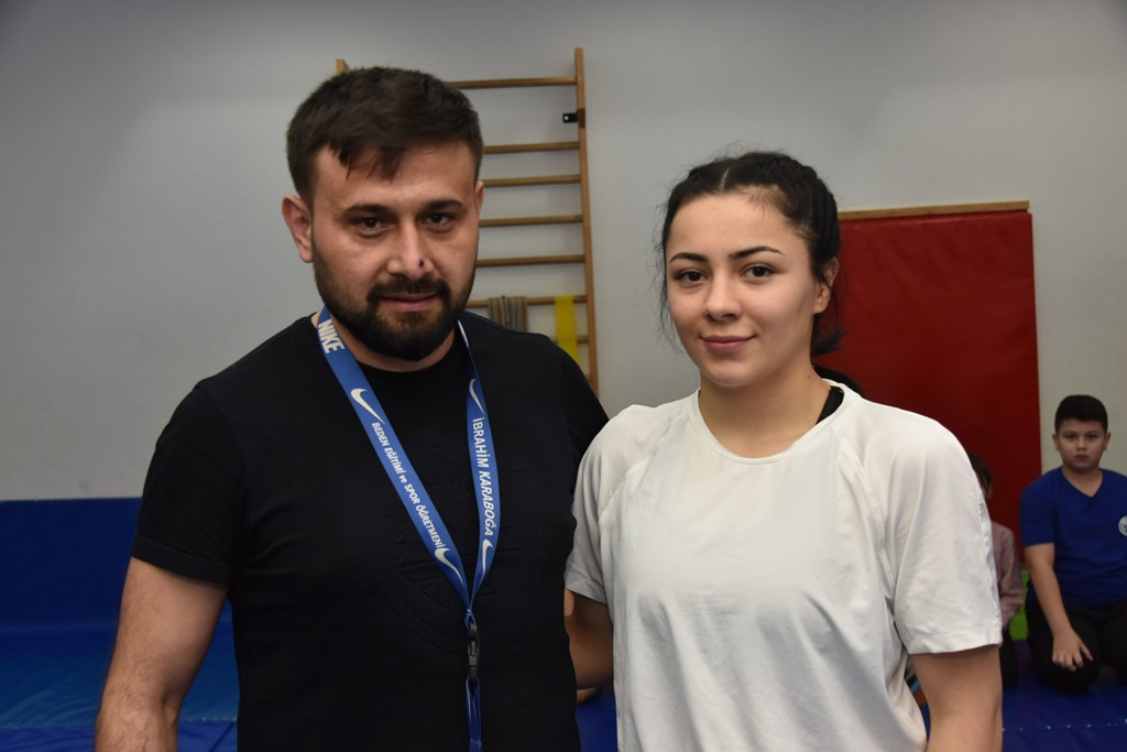 BAŞAK DUMAN AFYON YOLCUSU