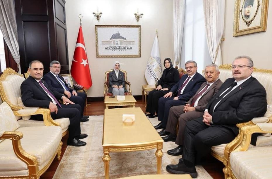 BAKAN GÖKTAŞ VALİ YİĞİTBAŞI'NI ZİYARET ETTİ