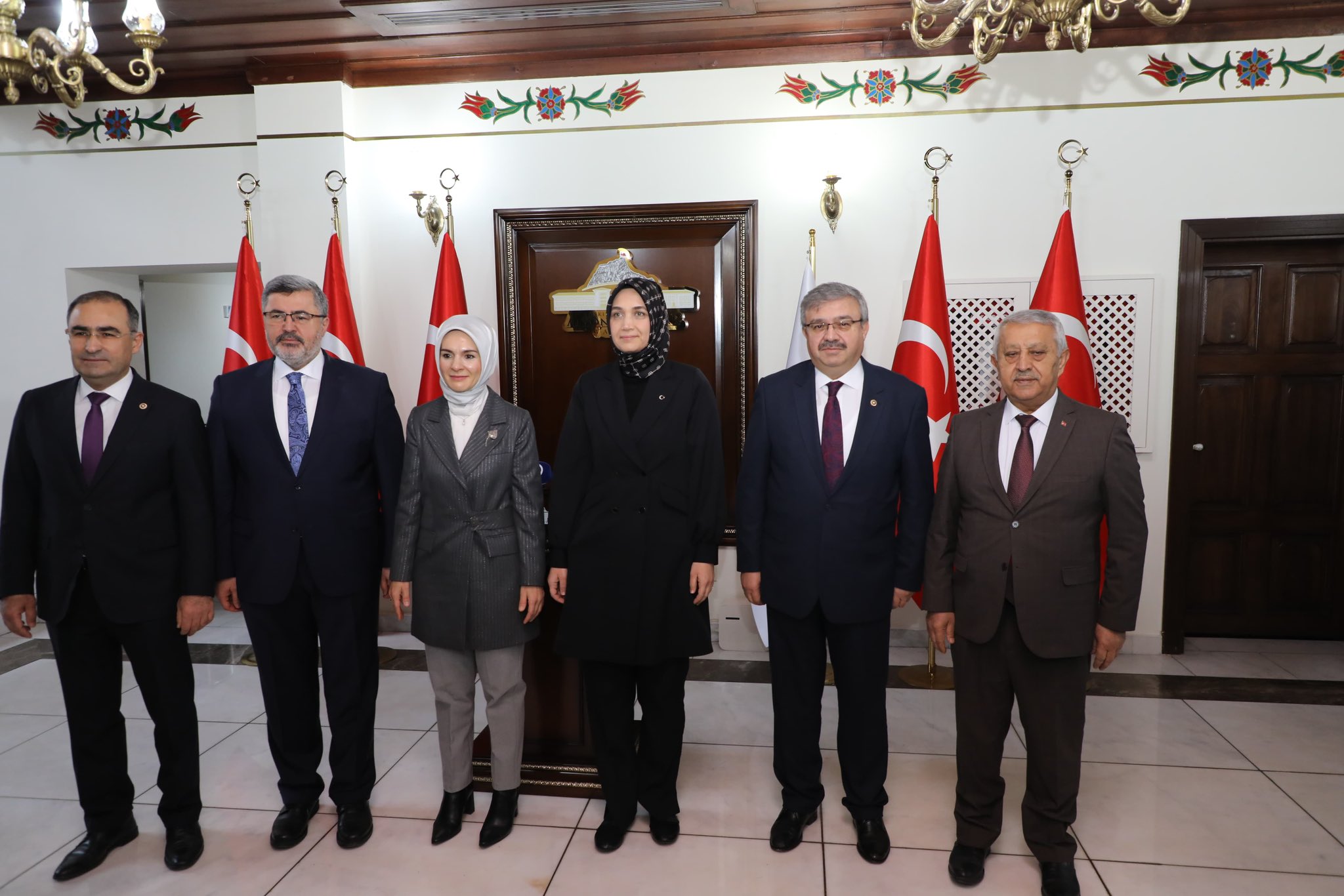 BAKAN GÖKTAŞ VALİ YİĞİTBAŞI'NI ZİYARET ETTİ