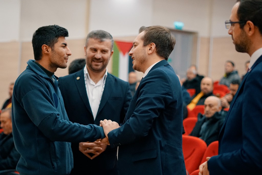 "AZİZ MİLLETİMİZ HİÇBİR ZAMAN ESARETİ KABUL ETMEMİŞTİR"