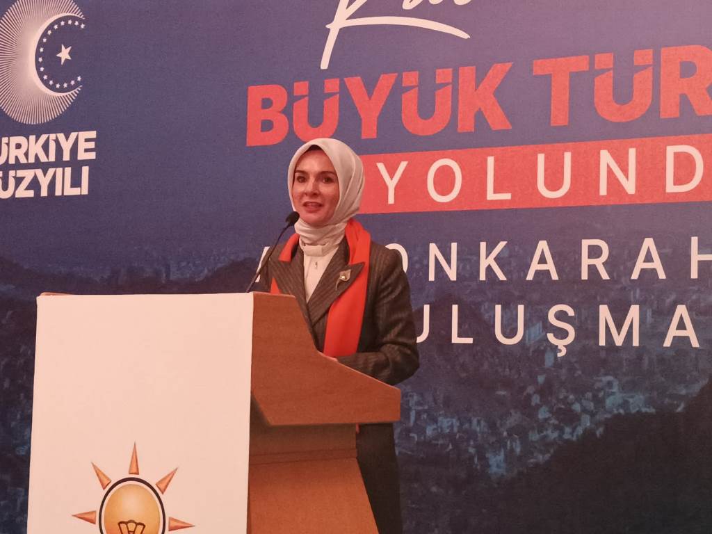 BAKAN GÖKTAŞ'TAN AFYON'A YAŞLI BAKIMEVİ VE HUZUREVİ MÜJDESİ