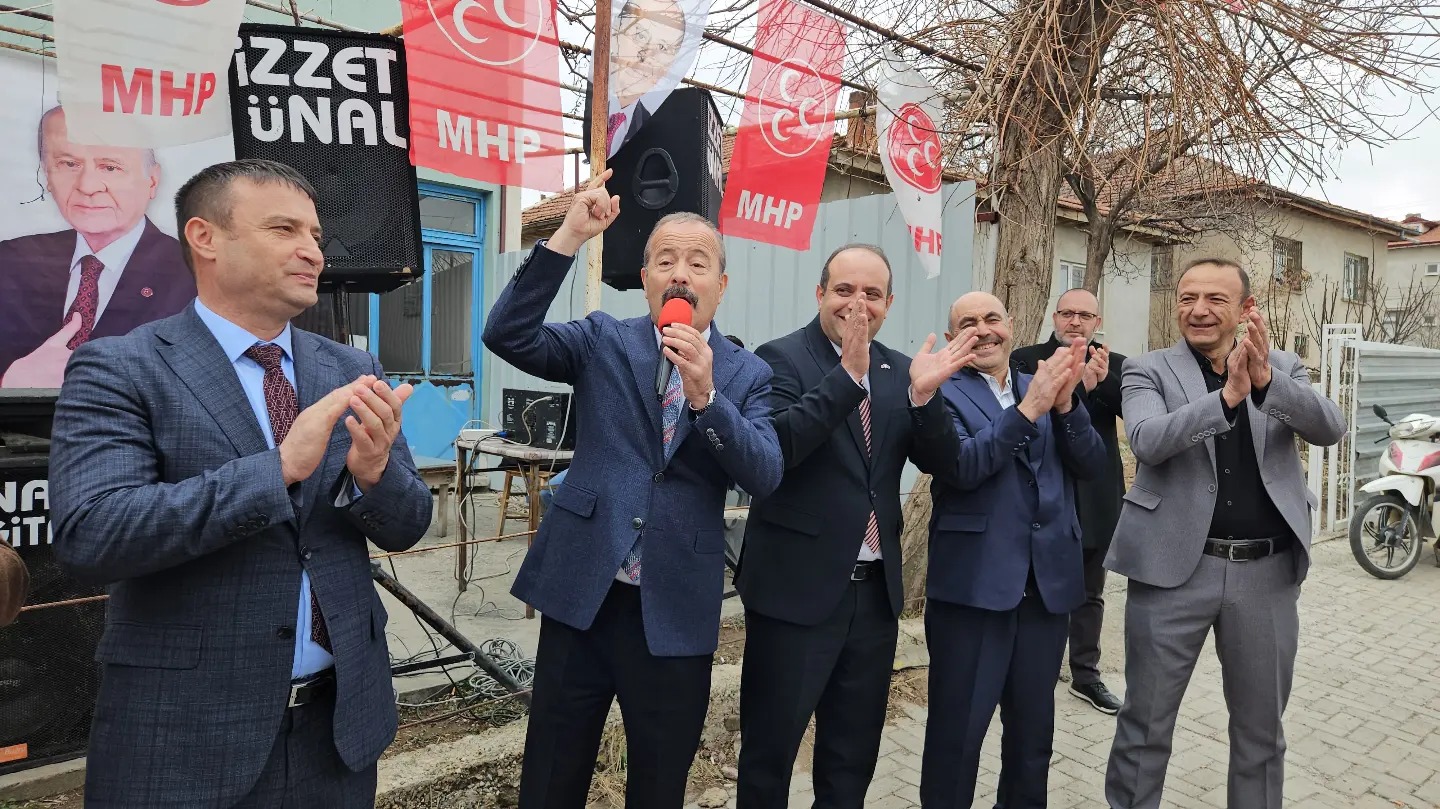 MHP'DE MİTİNG HAVASINDA AÇILIŞLAR