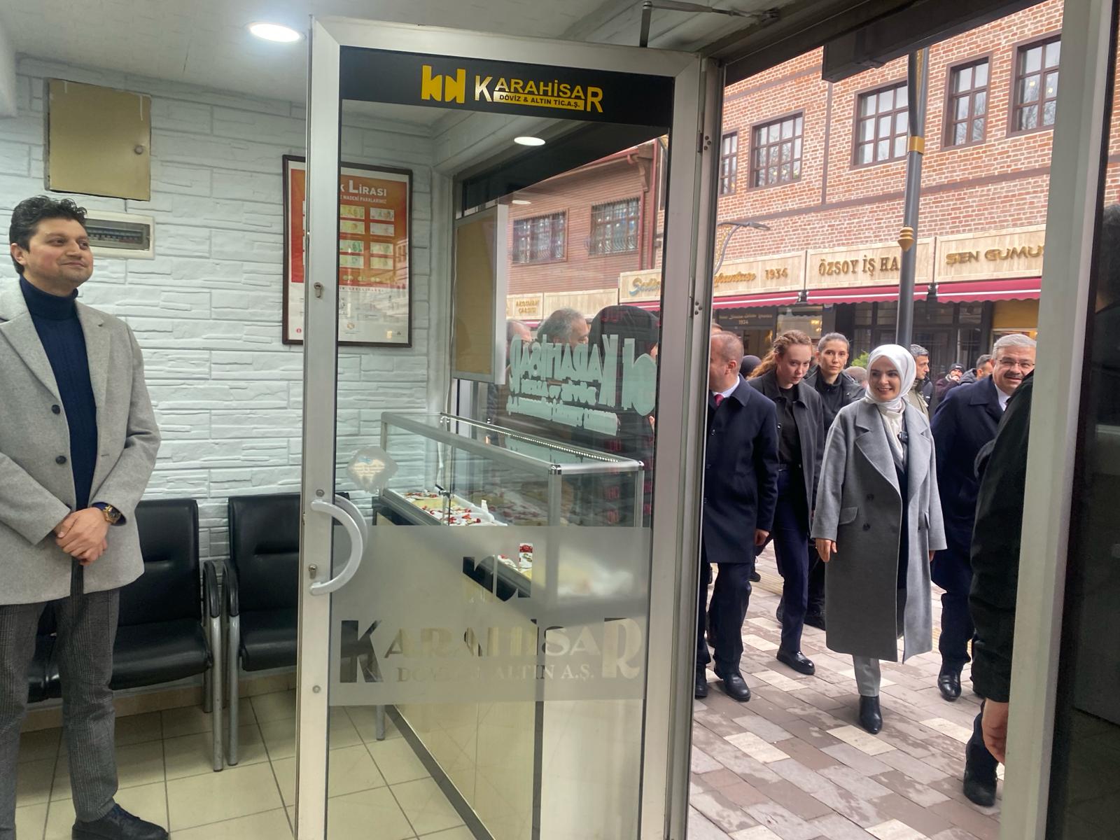 Bakan Göktaş Ana Ocağında Uzun Çarşıyı Ziyaret Etti
