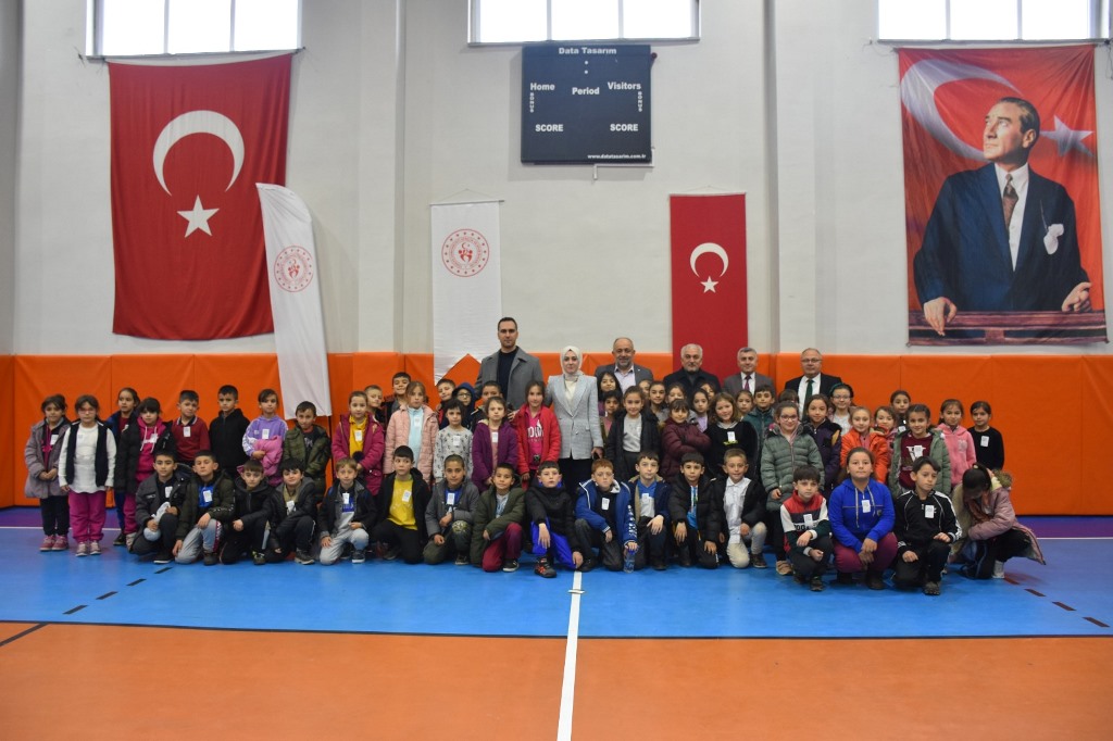 SİNANPAŞA'DA YETENEK TARAMASI HEYECANI