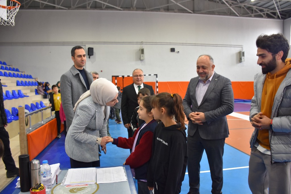 SİNANPAŞA'DA YETENEK TARAMASI HEYECANI