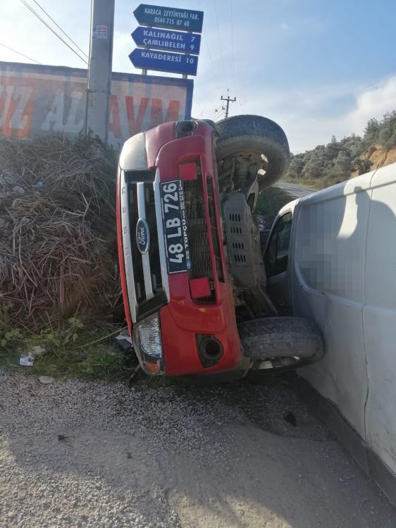 Acil Müdahale Aracı İle Kargo Aracı Çarpıştı!