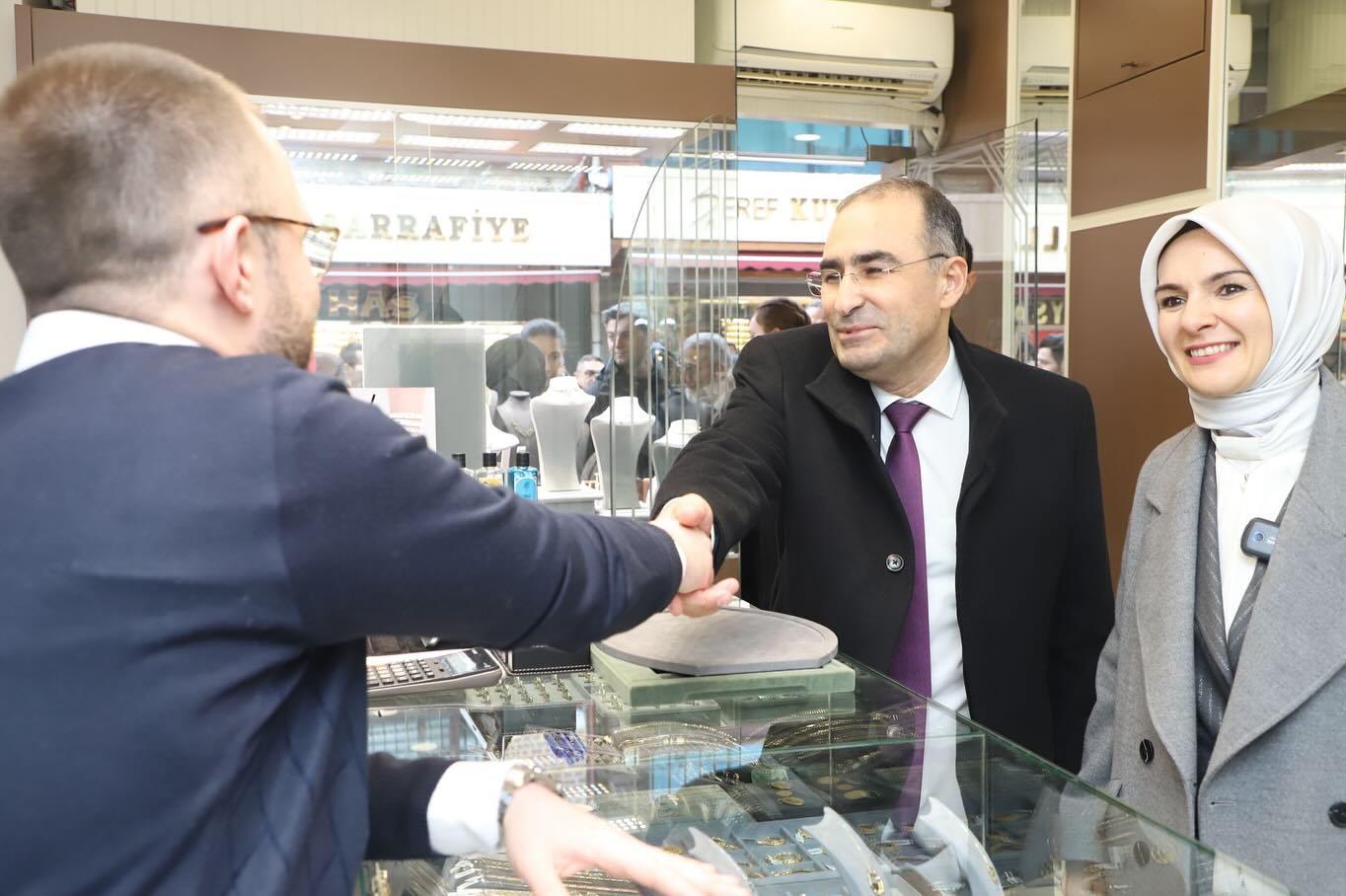 AK Partili Arslan Esnafla Bir Araya Geldi