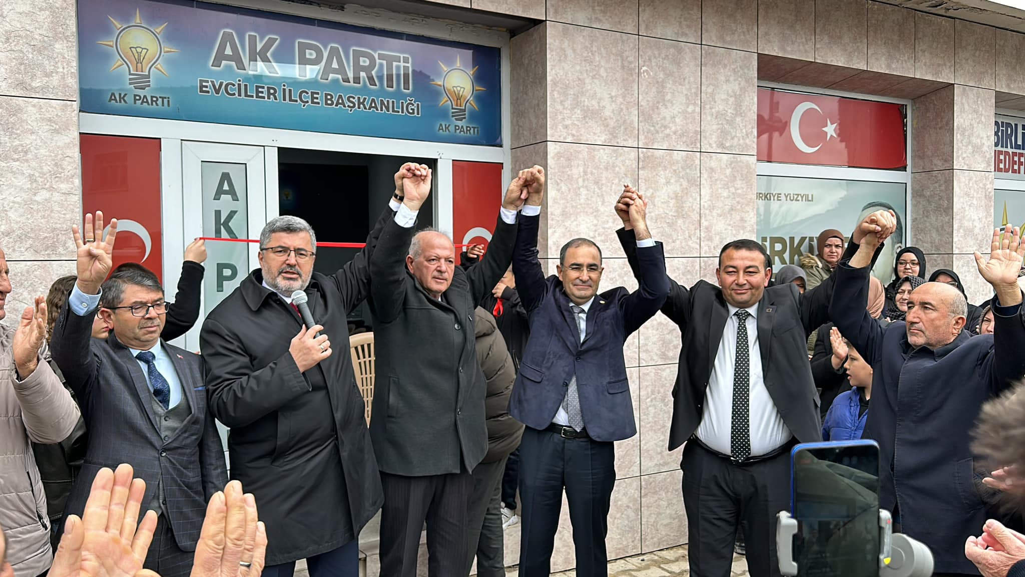 AK Partili Özkaya ve Arslan Evciler'de