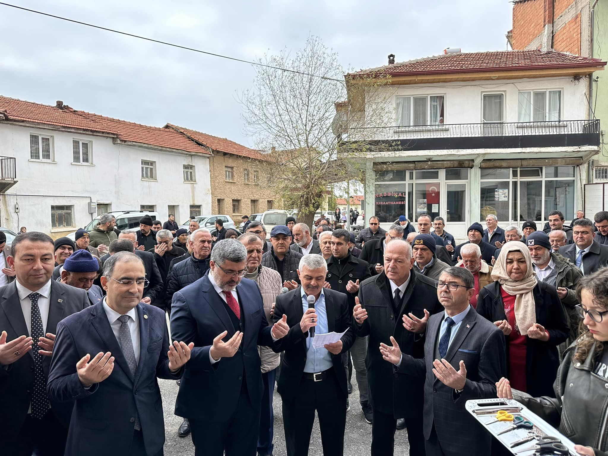 AK Partili Özkaya ve Arslan Evciler'de