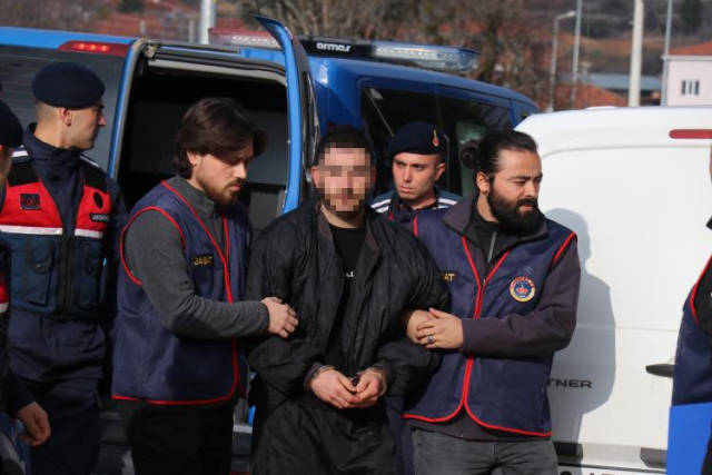 Fotoğraftaki Çocuk 20 Yıl Sonra Katil Oldu