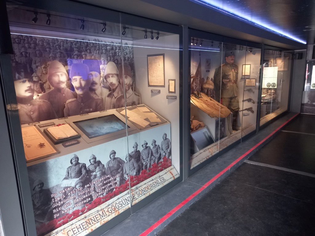 ÇANAKKALE SAVAŞLARI MOBİL MÜZESİ, SANDIKLI'DA ZİYARETE AÇILDI