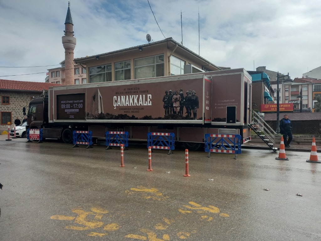 ÇANAKKALE SAVAŞLARI MOBİL MÜZESİ, SANDIKLI'DA ZİYARETE AÇILDI
