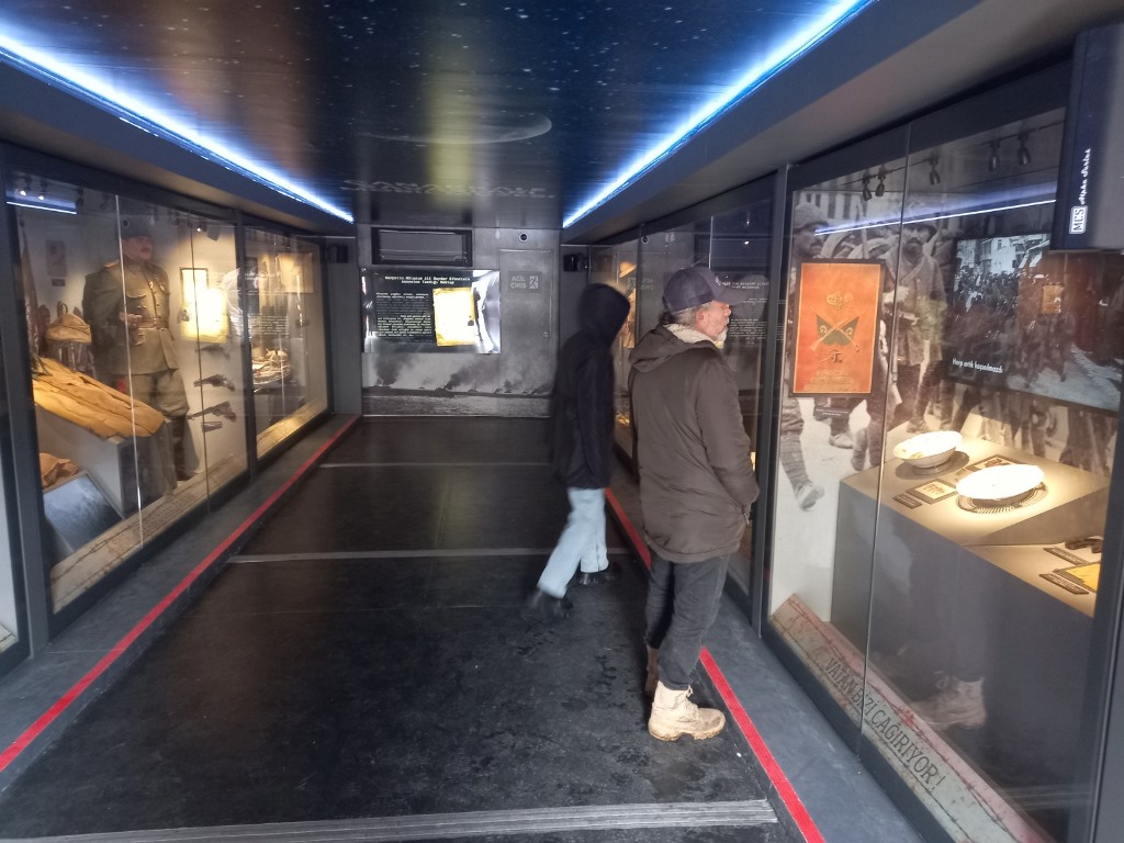 ÇANAKKALE SAVAŞLARI MOBİL MÜZESİ, SANDIKLI'DA ZİYARETE AÇILDI