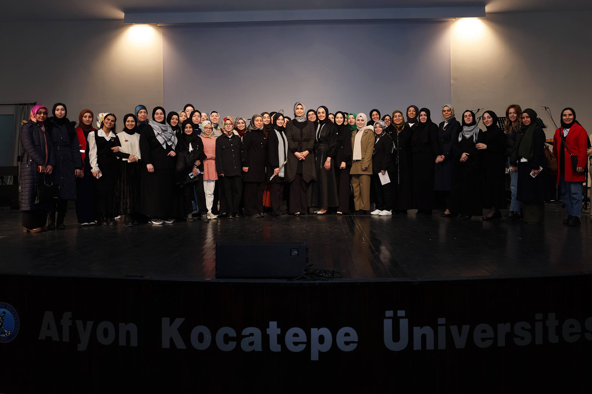 FİLİSTİN'E DESTEK KONSERİ VE KERMES AFYONKARAHİSAR'DA BÜYÜK İLGİ GÖRDÜ