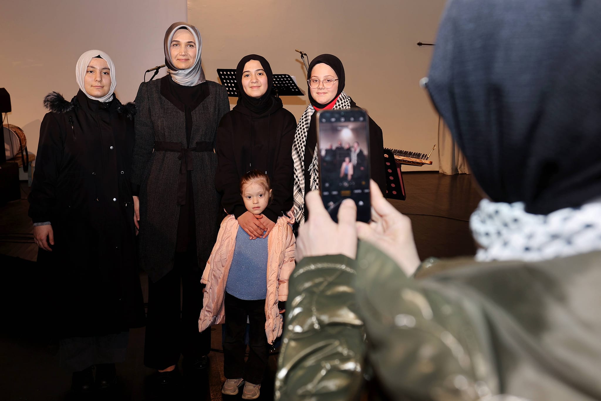 FİLİSTİN'E DESTEK KONSERİ VE KERMES AFYONKARAHİSAR'DA BÜYÜK İLGİ GÖRDÜ