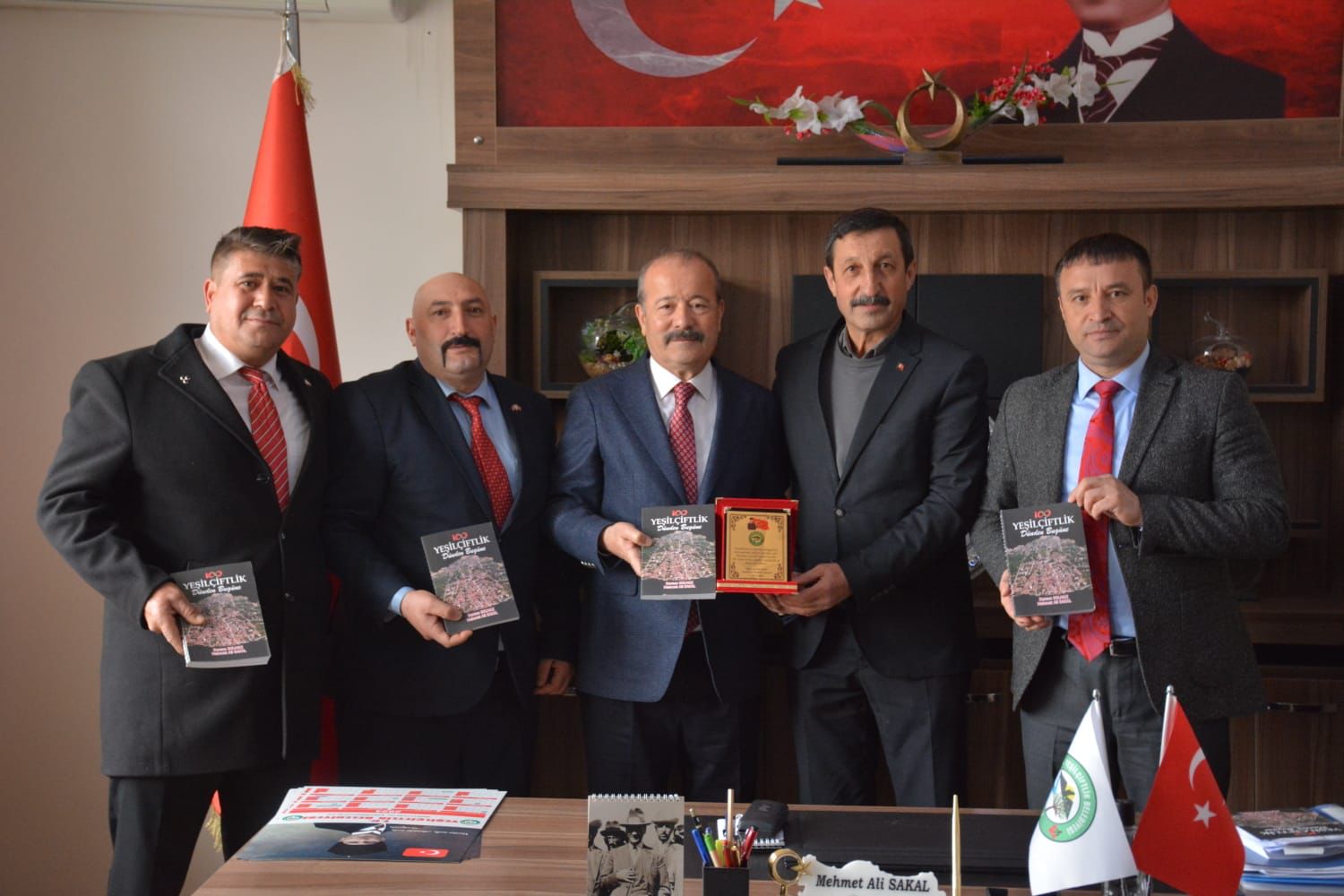 YEŞİLÇİFTLİK BELEDİYESİNDE MHP RÜZGARI