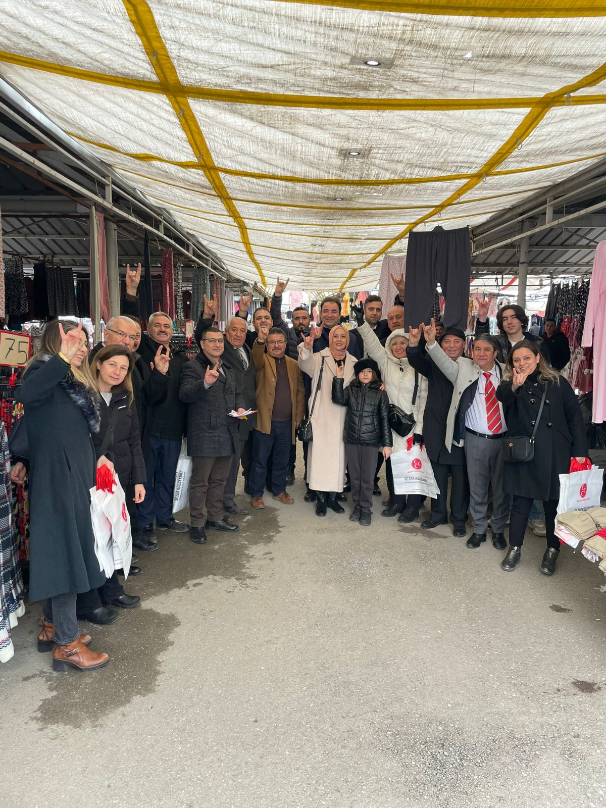 YIKILAN HUZUREVİ YENİDEN YAPILACAK, STK’LAR İÇİN ORTAK MERKEZ OLUŞTURULACAK