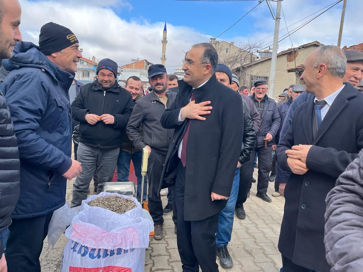 ARSLAN, DÜZAĞAÇ KASABASI PAZAR ESNAFINI ZİYARET ETTİ