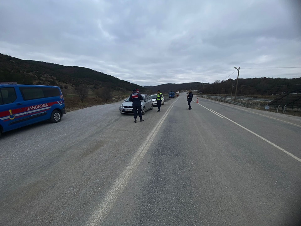 Hocalarda Jandarma Ekipleri Denetimlerini Sürdürüyor