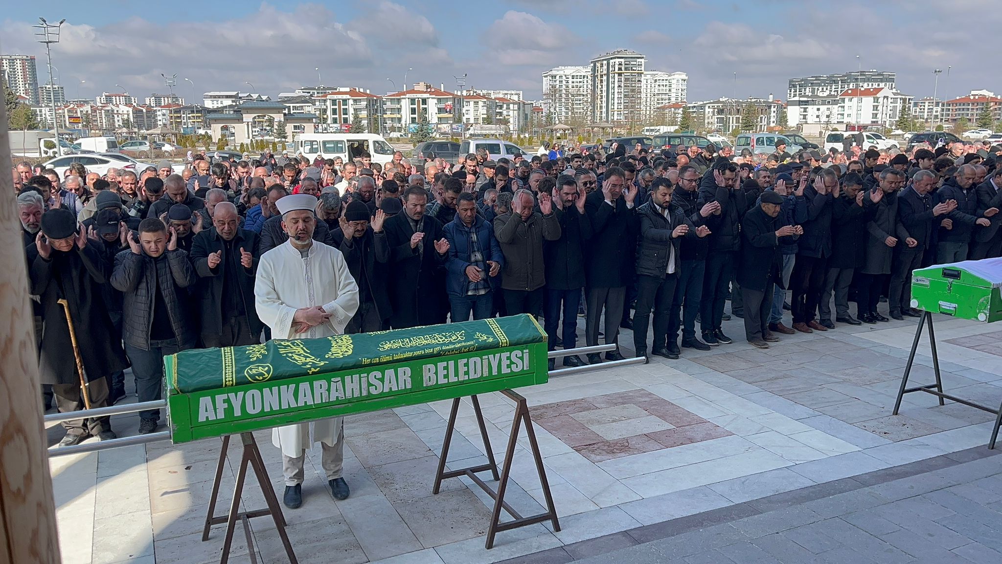 MHP'li Küçükkurt Acılı Aileleri Yalnız Bırakmıyor