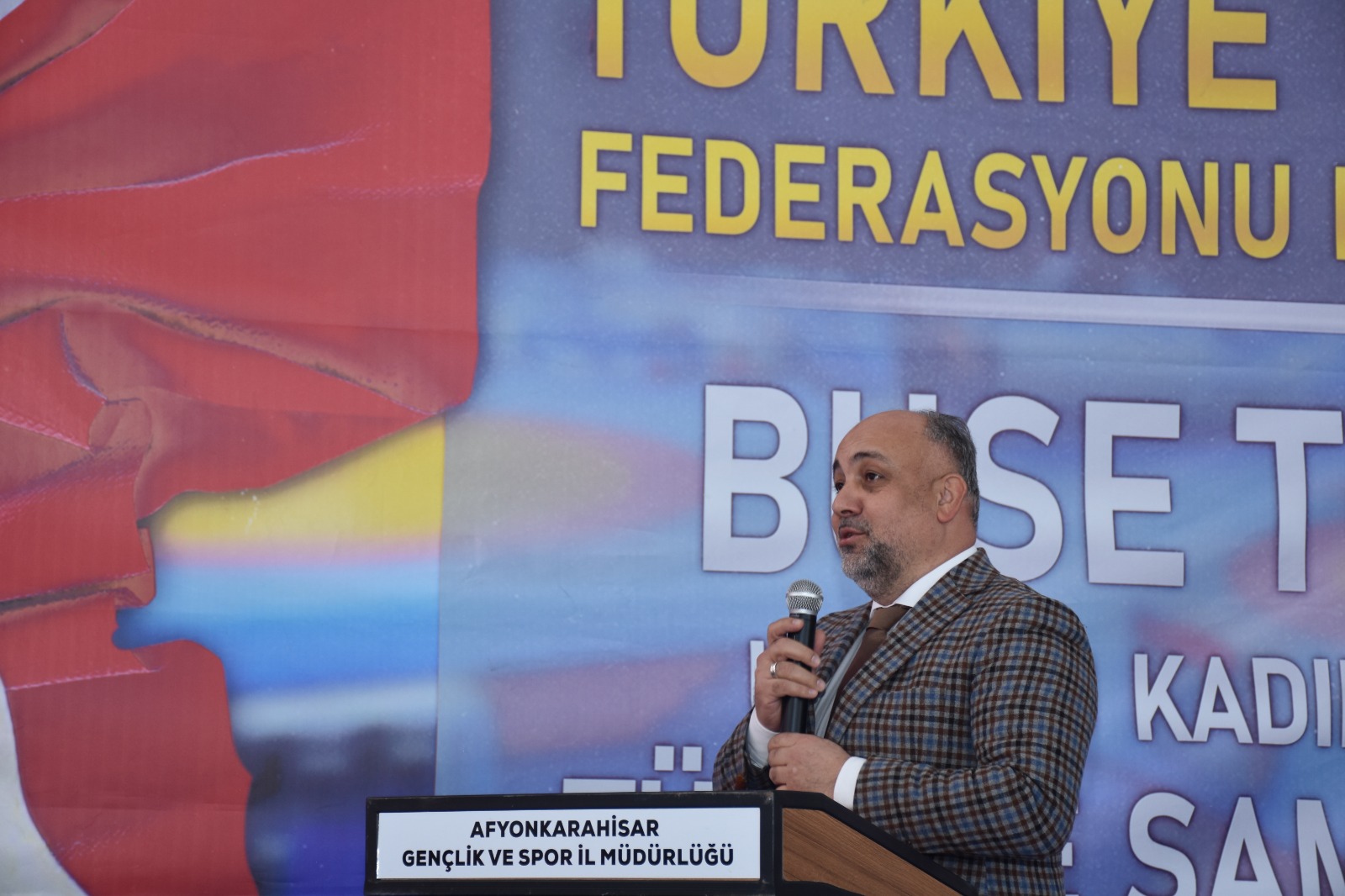 U17-U20 TÜRKİYE GÜREŞ ŞAMPİYONASI SEREMONİSİ DÜZENLENDİ