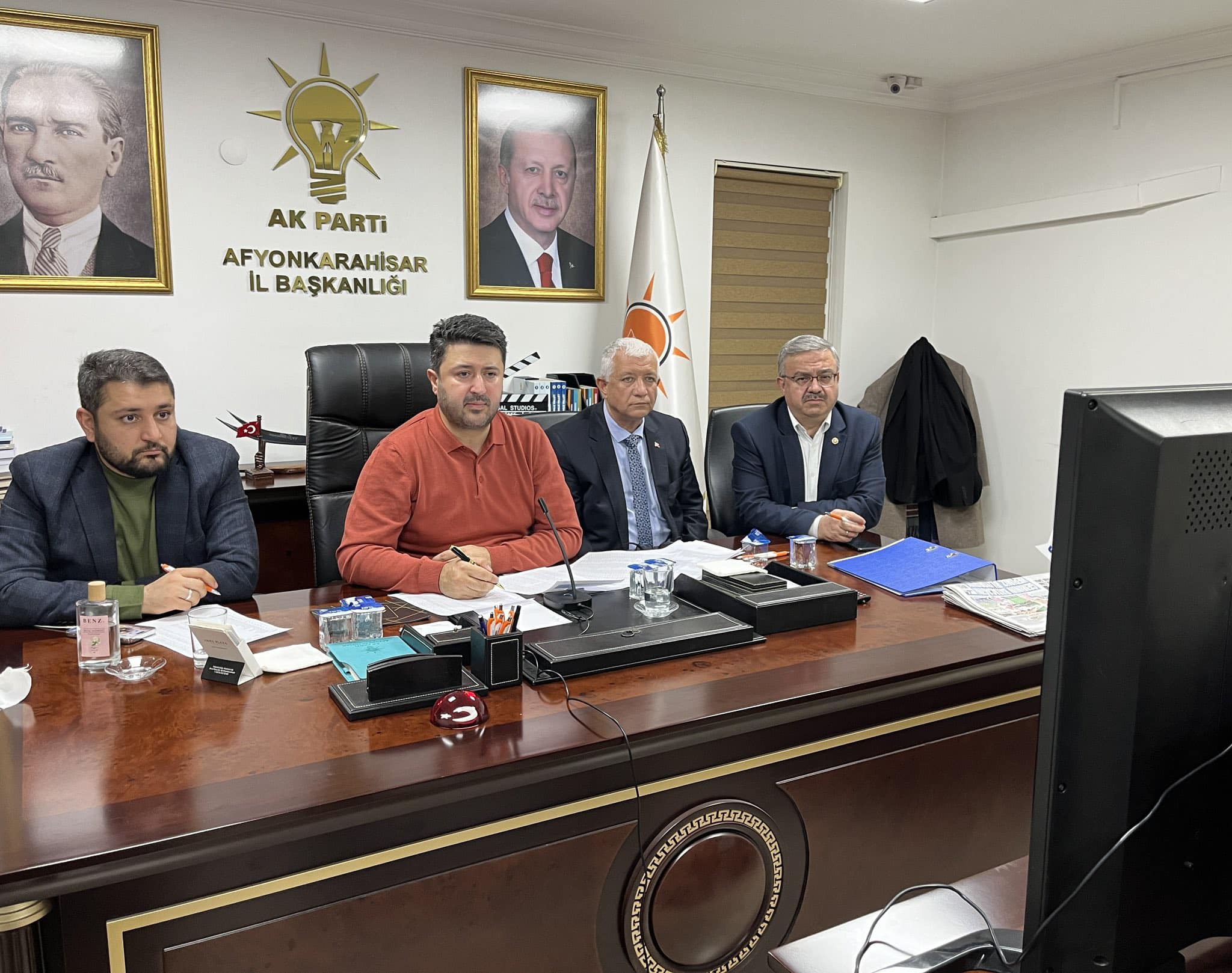 AK PARTİ MİTİNG ÖNCESİ  HAZIRLIKLAR İÇİN VİDEO KONFERANS GERÇEKLEŞTİRDİ