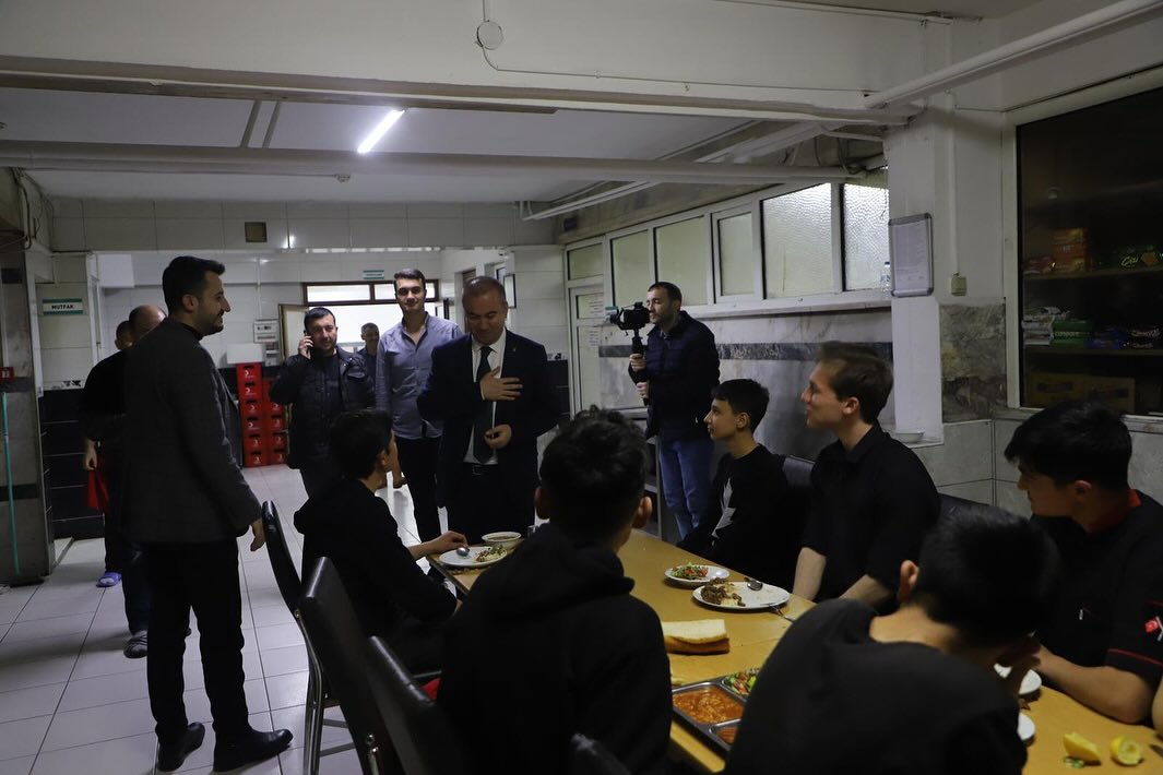 ULUÇAY KAVAS'I  YALNIZ BIRAKMADI
