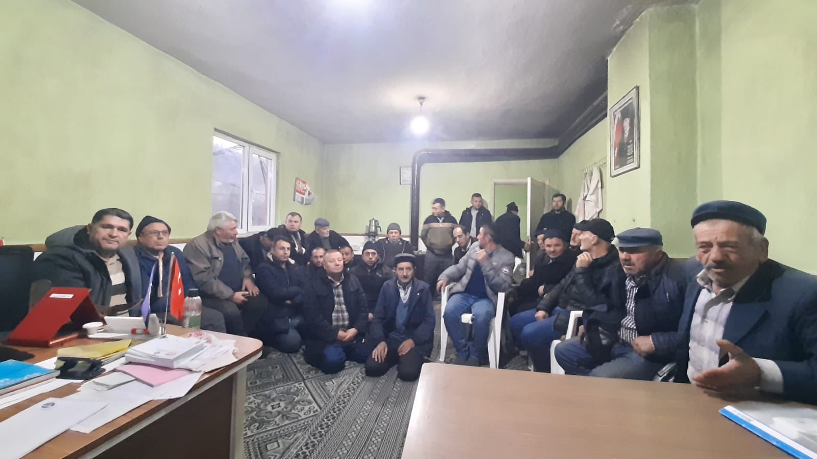 Gece Eğitimleri Sürüyor Çiftçiler Bilgilendiriliyor