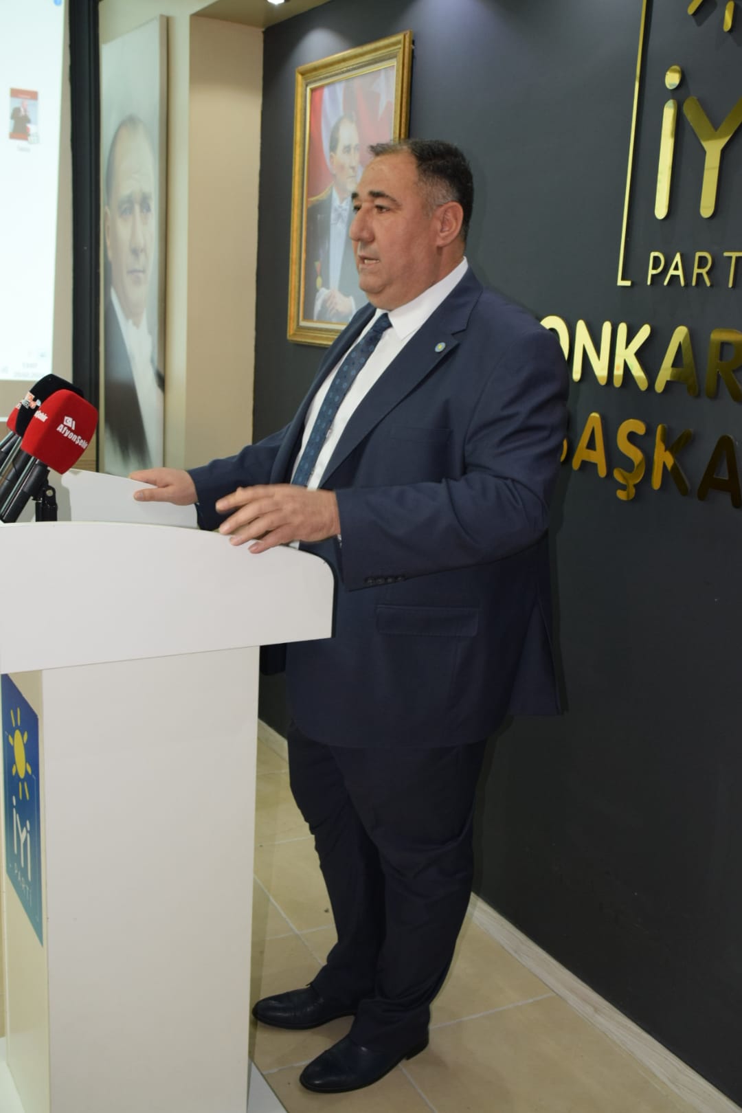 MISIRLIOĞLU'NDAN AK PARTİ ADAYLARINA İLGİNÇ BENZETME