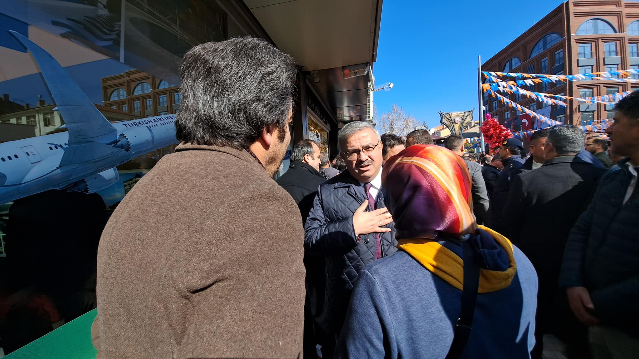 Aile ve Sosyal Hizmetler Bakanı Mahinur Özdemir Göktaş, Emirdağ'da Vatandaşlarla Buluştu