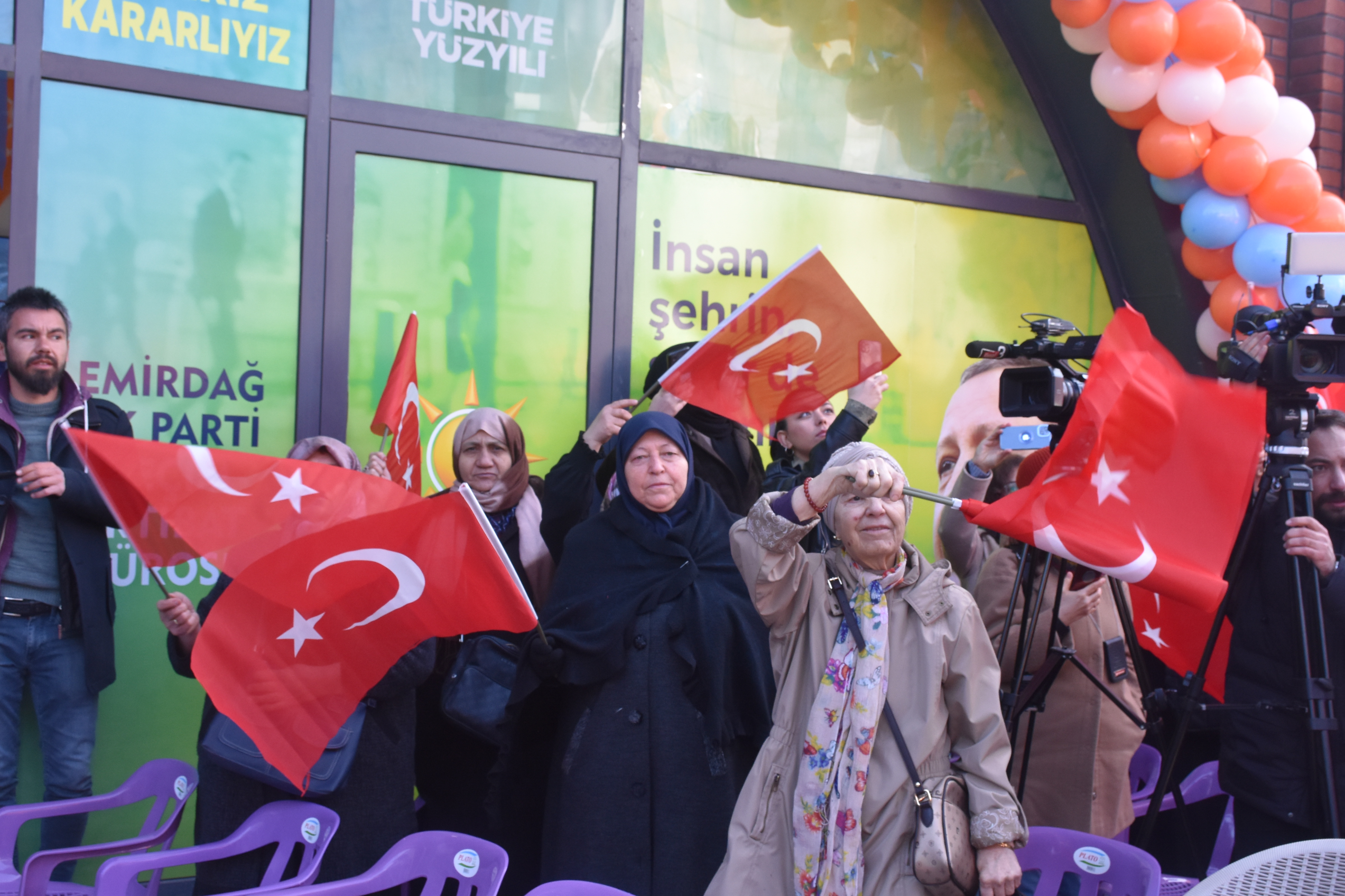 Bakan Göktaş, Memleketi Emirdağ'da