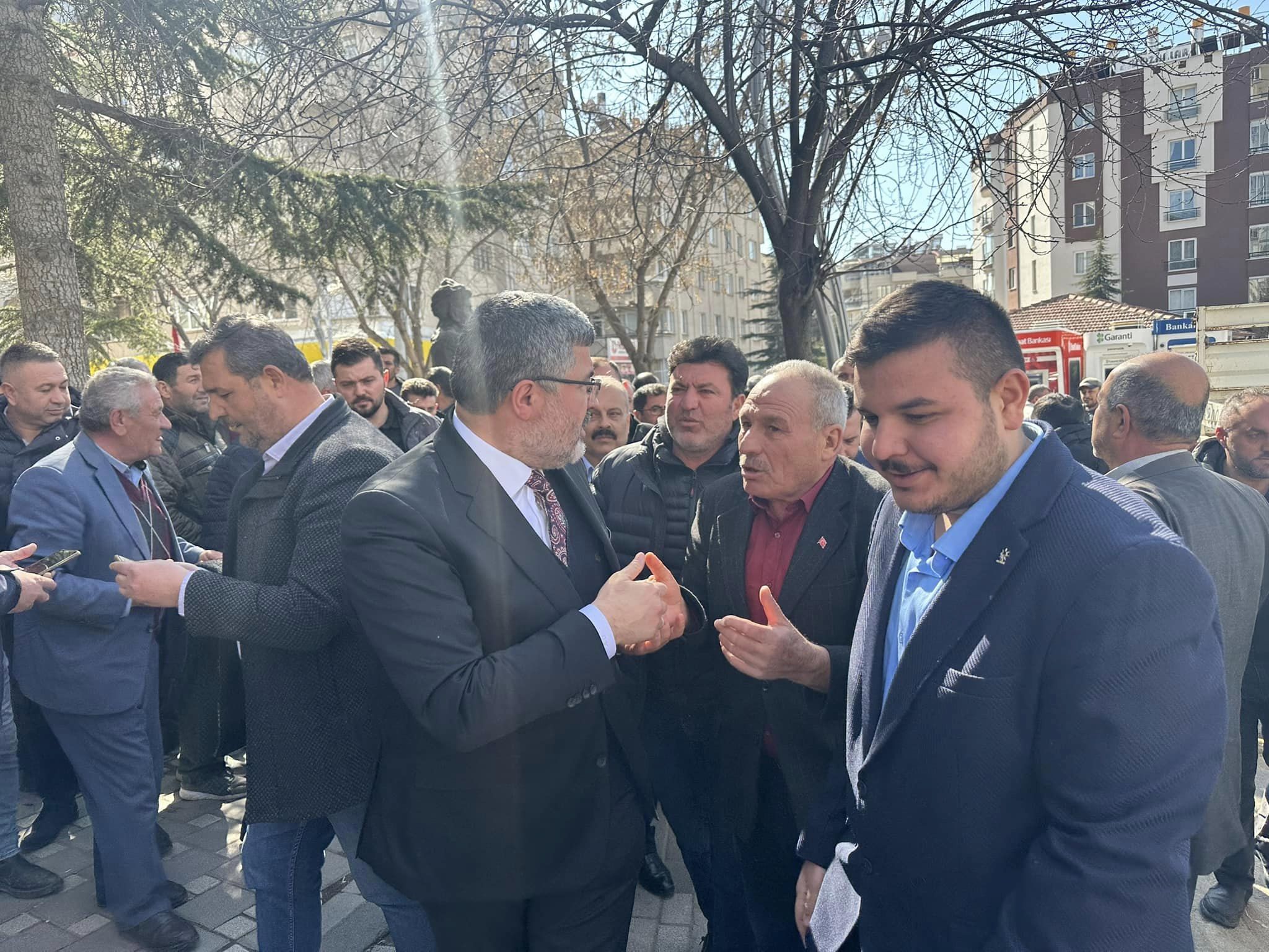 AK PARTİ SANDIKLI'DA SEÇİM KOORDİNASYON MERKEZİ AÇILDI