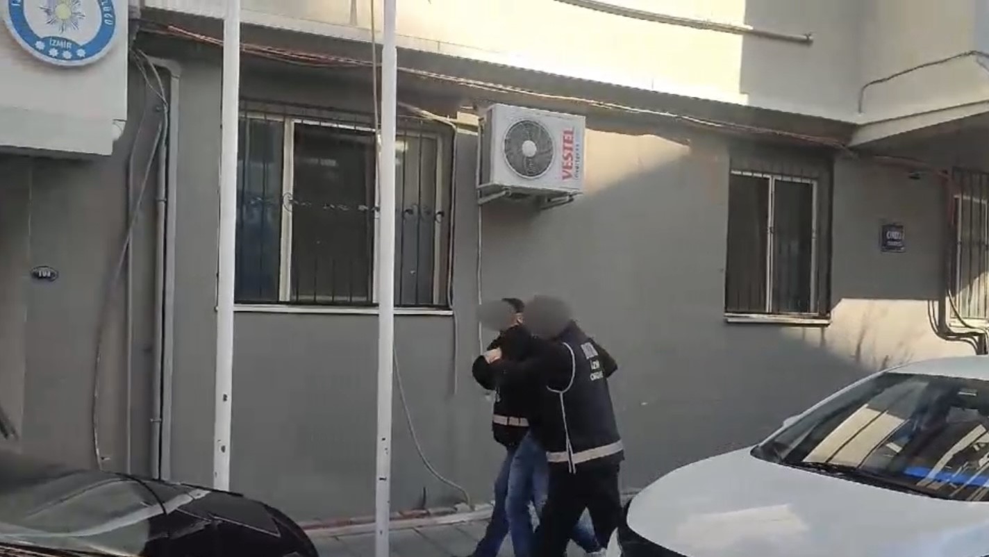 İnterpol Tarafından Kırmızı Bültenle Aranan Zanlı Yakalandı