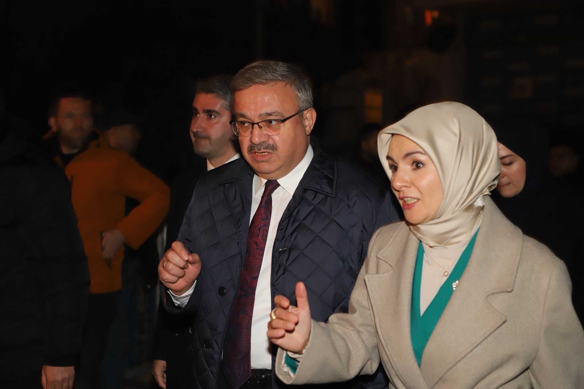 AK Partili Yurdunuseven Miting Alanında İncelemelerde Bulundu