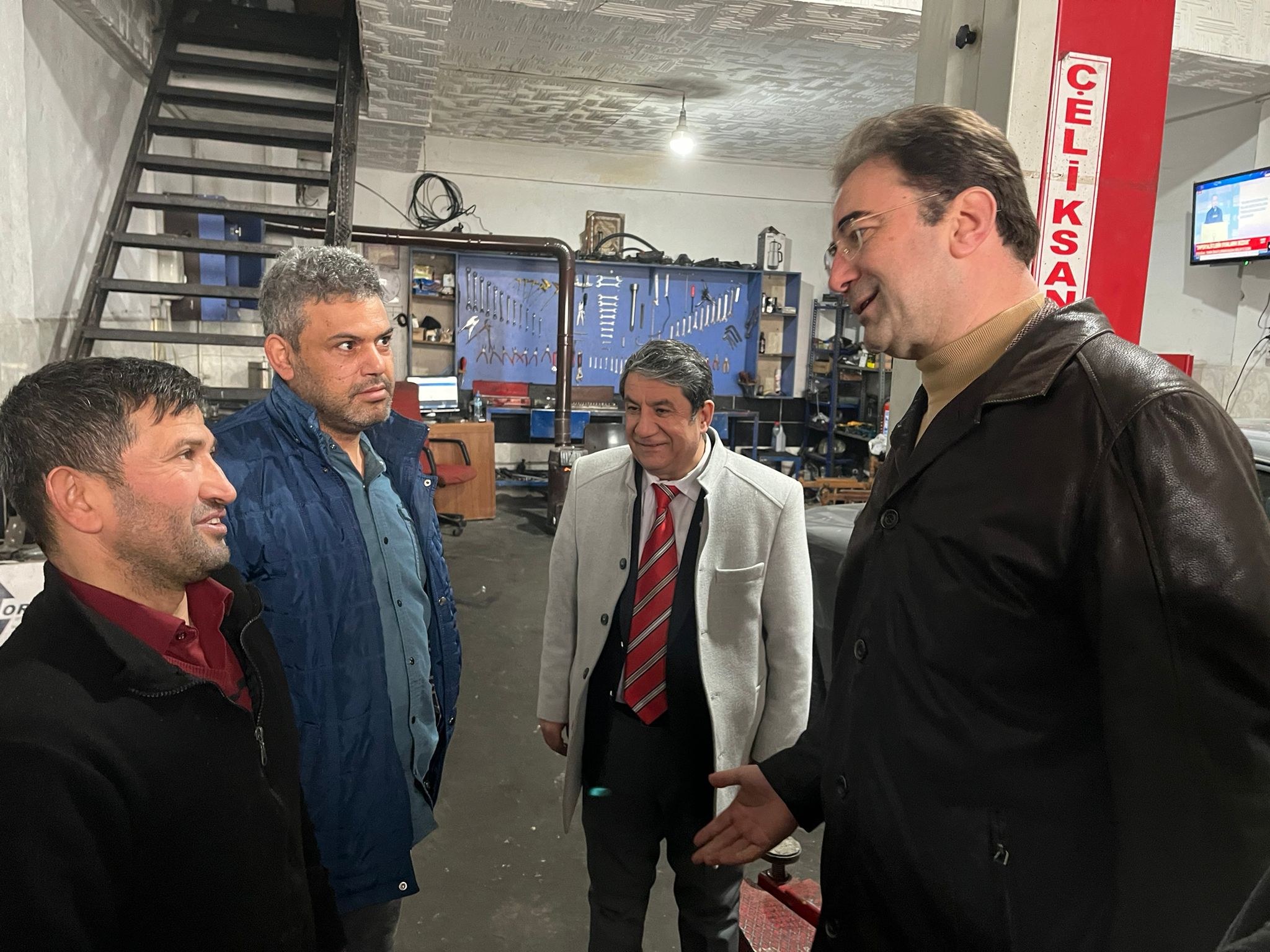 MHP'li Küçükkurt Sanayi Esnafını Ziyaret Etti