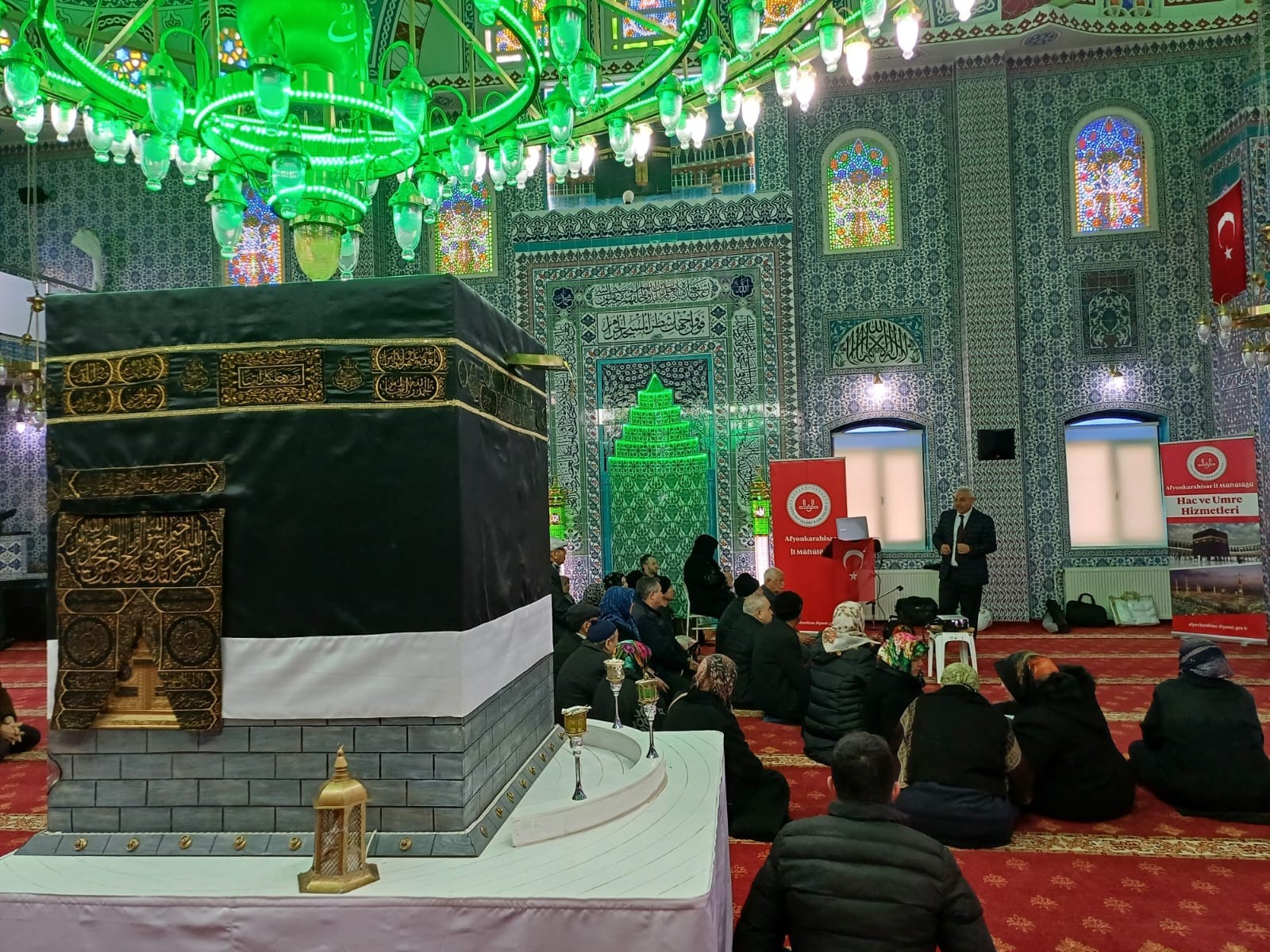 Afyonkarahisar’da Umre Semineri