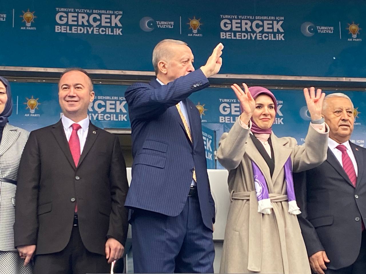 Ak Parti Kadın Kolları Üyeleri: “31 Mart’ta Kazanan Afyonkarahisar Olacak”