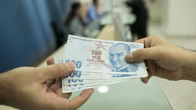 Emeklilere Verilecek İkramiye Komisyondan Geçti