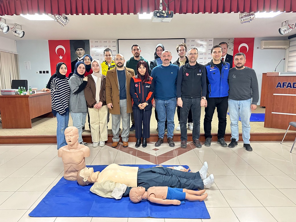 112 Acil Çağrı Merkezi Personeli ve Anda Arama Kurtarma Derneğinden ortak eğitim