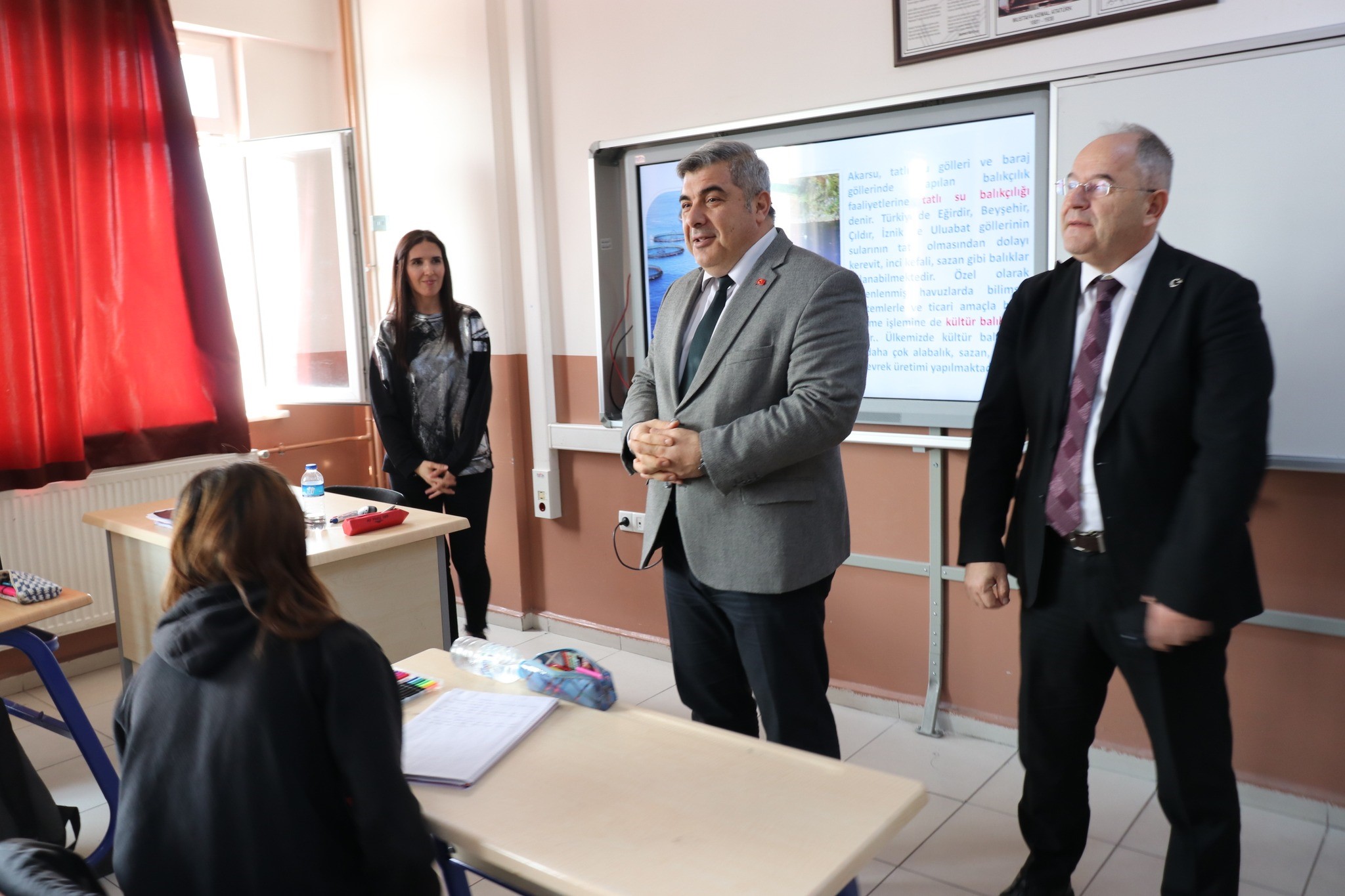 Sünnetci, Öğrencilerle Görüştü